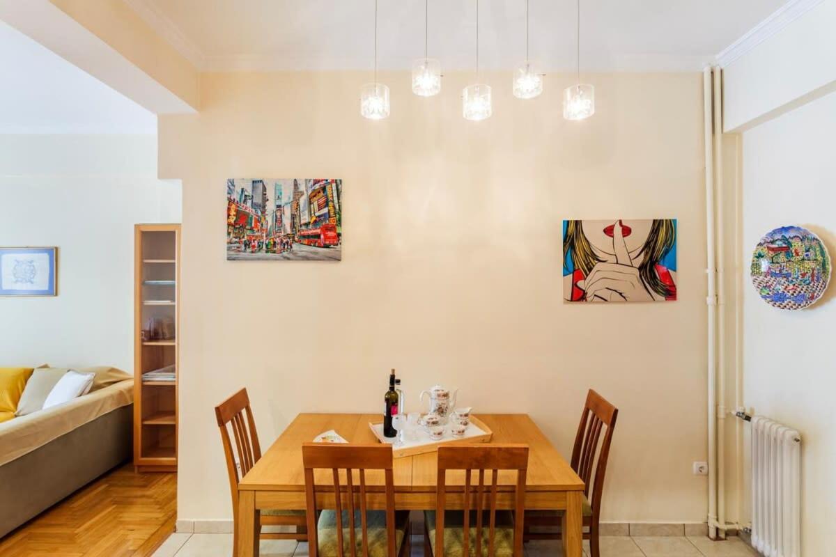 Athens Strawberry Hideaway - City Chic Retreat ภายนอก รูปภาพ