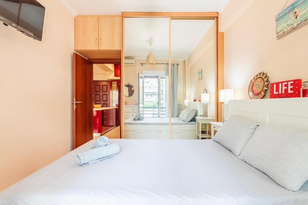 Athens Strawberry Hideaway - City Chic Retreat ภายนอก รูปภาพ