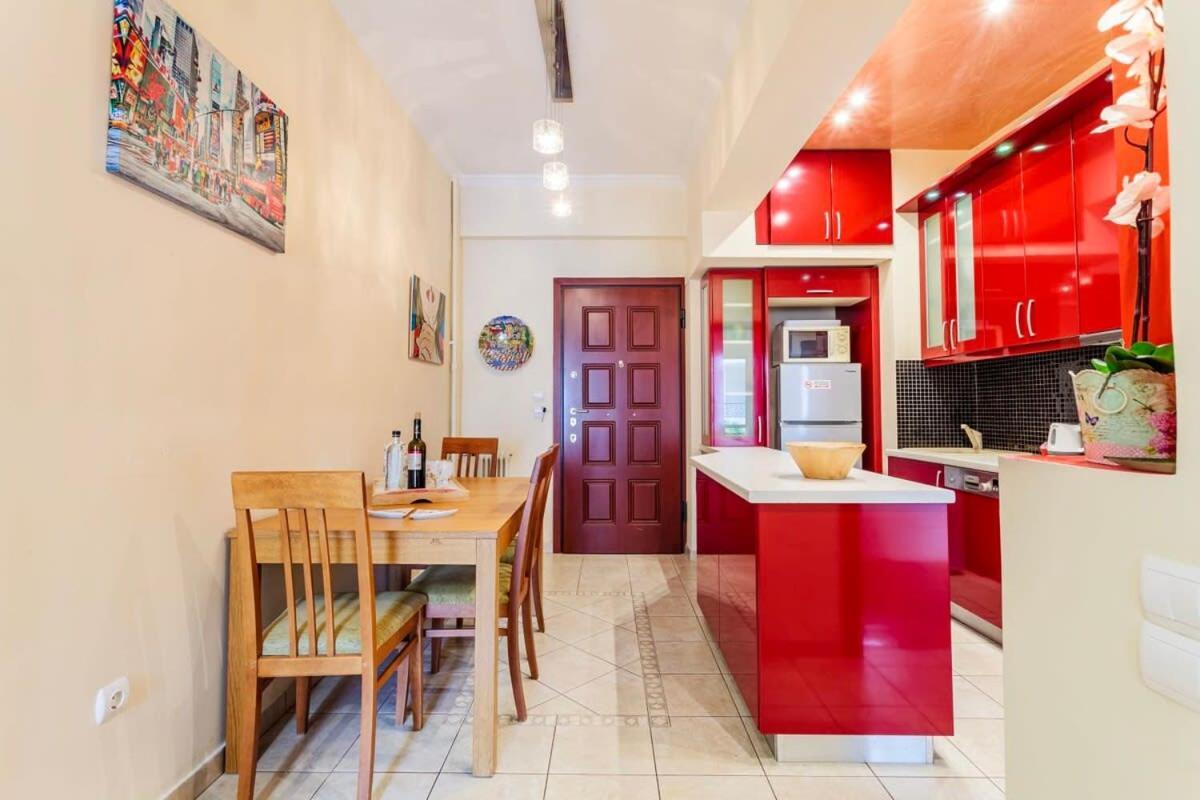 Athens Strawberry Hideaway - City Chic Retreat ภายนอก รูปภาพ