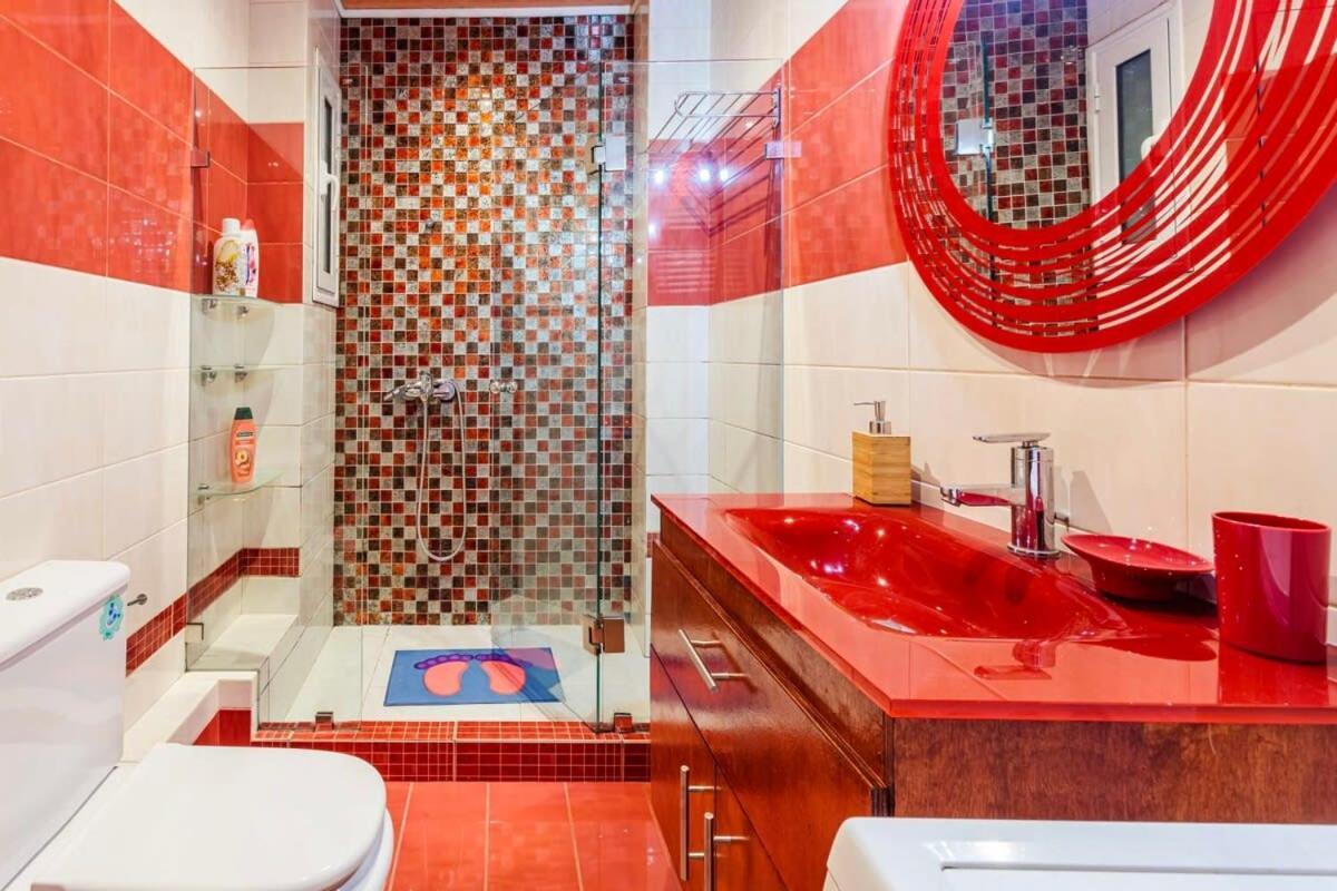 Athens Strawberry Hideaway - City Chic Retreat ภายนอก รูปภาพ