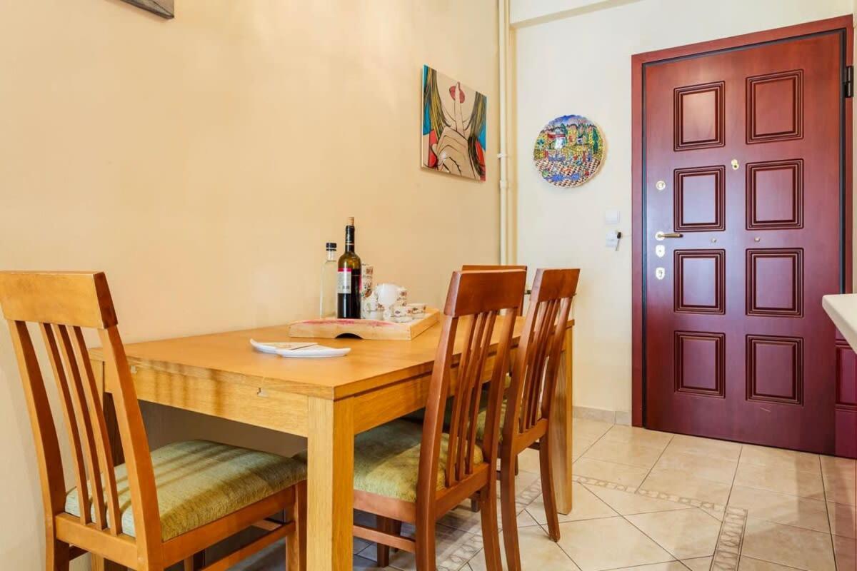 Athens Strawberry Hideaway - City Chic Retreat ภายนอก รูปภาพ